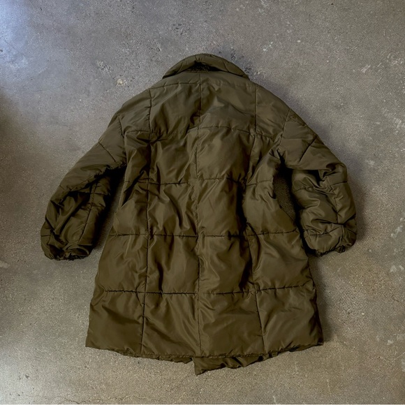 ๐SOLD๐ OOF Wear Olive Puffer Sample - Picture 4 of 4